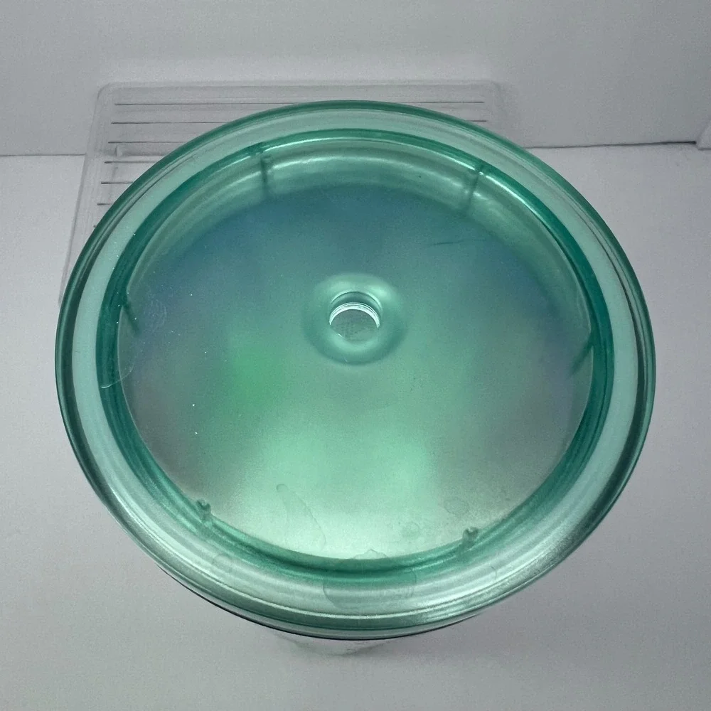 Starbucks Iridescent Scale Tumbler Venti 24 oz Cold Cup Green Lid No‎ Straw